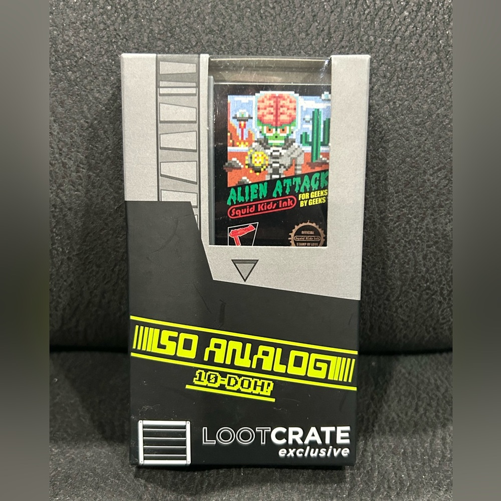 Alien attack Nintendo style cartridge figure - LOOTCRATE exclusive!!